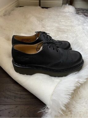 Vintage | Rare Dr Martens black leather platform mens lace up 1460 Oxford shoes